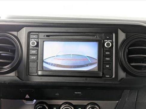 Used 2019 Toyota Tacoma SR image 23