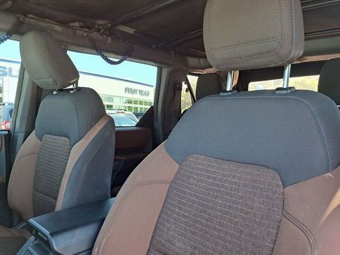 Used 2023 Ford Bronco Outer Banks w/ Sasquatch Package AWD/4WD image 26