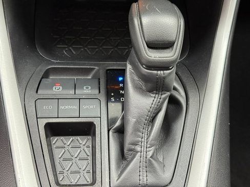 Used 2024 Toyota RAV4 XLE image 19