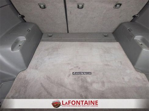 Used 2004 Toyota 4Runner SR5 image 26