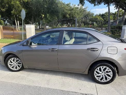 Used 2019 Toyota Corolla LE FWD image 7
