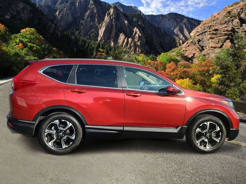 Used 2019 Honda CR-V Touring image 2