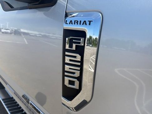 Used 2018 Ford F250 Lariat w/ Lariat Ultimate Package AWD/4WD image 5