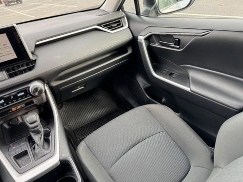 Used 2023 Toyota RAV4 LE image 18