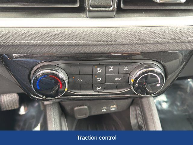 Used 2025 Chevrolet TrailBlazer LT FWD image 14