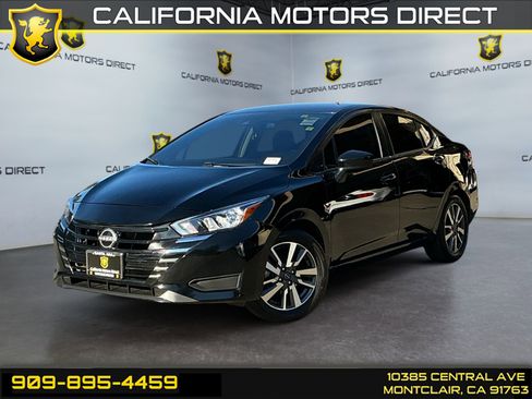 Used 2023 Nissan Versa SV FWD image 1