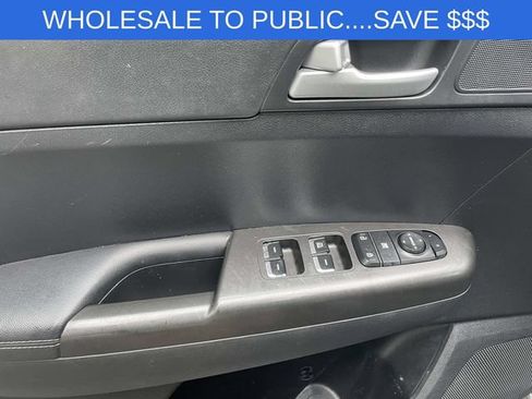 Used 2021 Kia Sportage LX FWD image 19