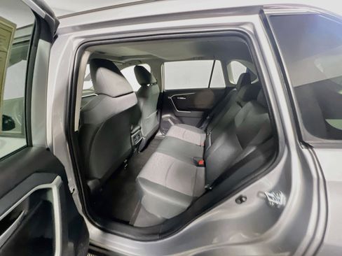 Used 2025 Toyota RAV4 XLE w/ Convenience Package FWD image 29