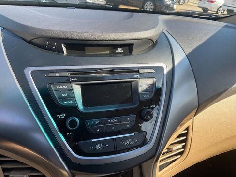 Used 2013 Hyundai Elantra GLS FWD image 15