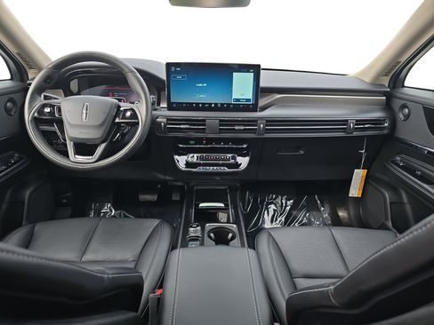 New 2026 Lincoln Corsair Reserve AWD/4WD image 9