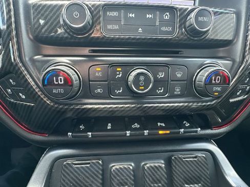 Used 2018 Chevrolet Silverado 1500 LTZ Z71 w/ Redline Edition AWD/4WD image 17