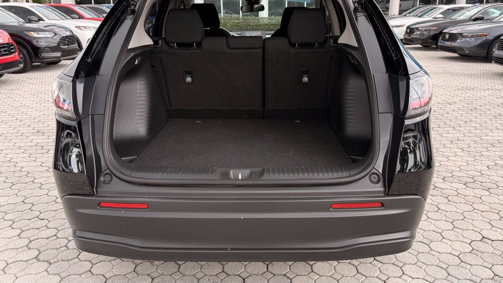 Used 2025 Honda HR-V LX image 17