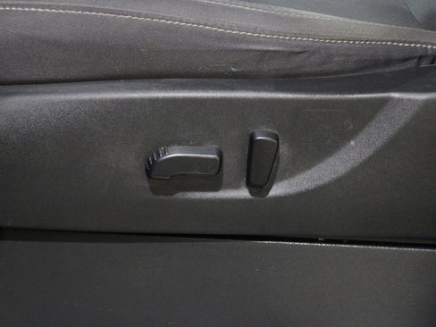 Used 2024 Nissan Frontier SV w/ Technology Package RWD image 4