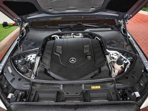 Used 2021 Mercedes-Benz Maybach S 580 4MATIC image 16