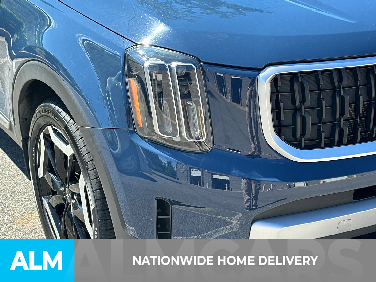 Used 2023 Kia Telluride EX FWD image 4