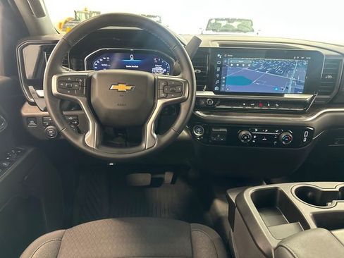 Certified 2024 Chevrolet Silverado 2500 LT image 16