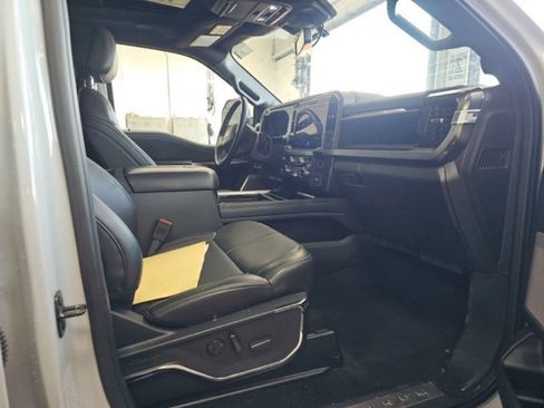 Used 2026 Ford F250 Platinum AWD/4WD image 10