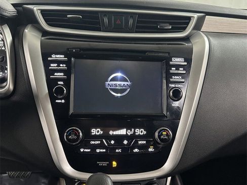 Used 2018 Nissan Murano S image 20