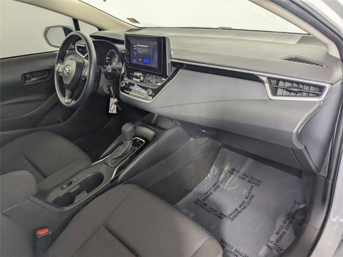Used 2023 Toyota Corolla LE image 23