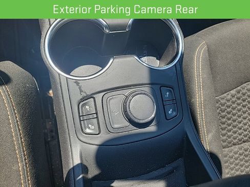 Used 2018 GMC Terrain SLE w/ Driver Convenience Package FWD image 26