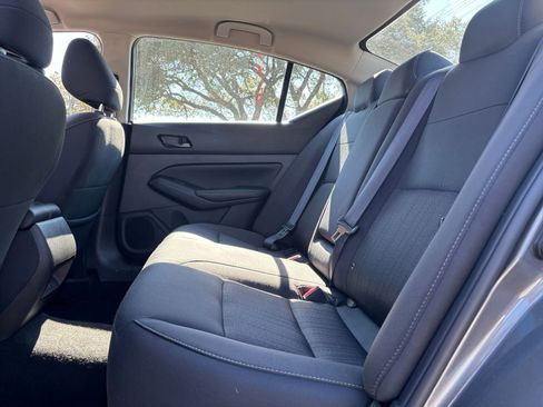 Used 2025 Nissan Altima 2.5 SV image 20