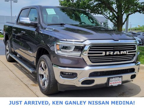 Used 2024 RAM 1500 Laramie AWD/4WD image 1
