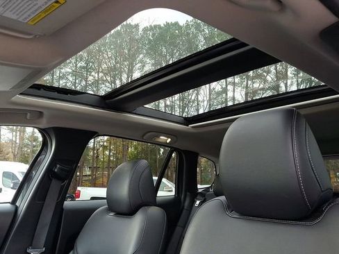 Used 2025 MAZDA CX-50 AWD 2.5 S w/ Premium Package image 17