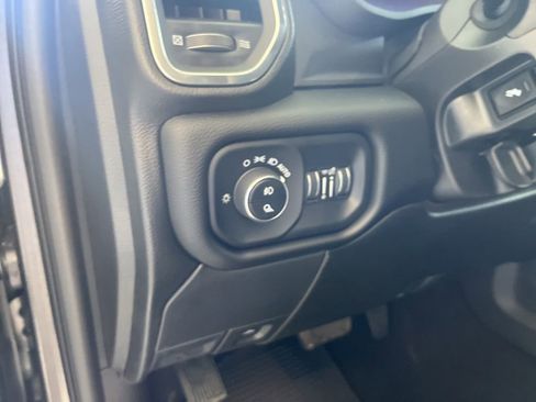 New 2024 RAM 2500 Laramie w/ Night Edition image 37