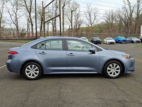 Certified 2025 Toyota Corolla LE image 27