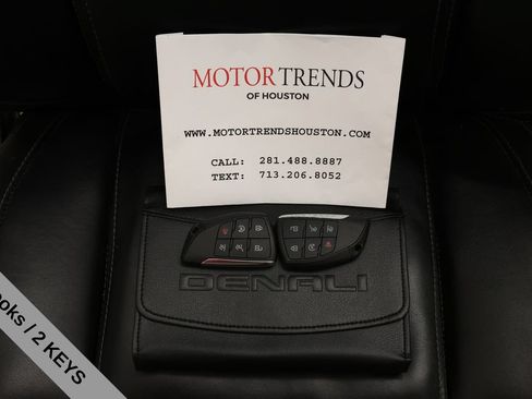 Used 2021 GMC Yukon Denali w/ LPO, Illumination Package AWD/4WD image 56