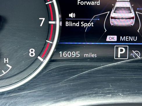 Used 2024 Nissan Sentra SV FWD image 25