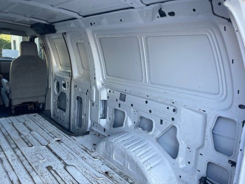Used 2012 Ford E-150 and Econoline 150 image 11