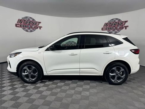 Used 2024 Ford Escape ST-Line w/ Tech Pack #1 image 4