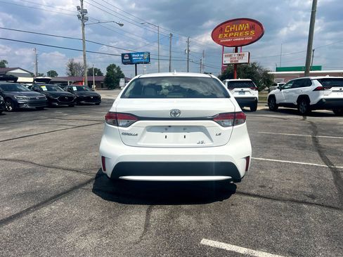 Used 2020 Toyota Corolla LE image 7