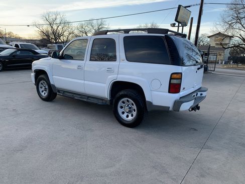 Used 2004 Chevrolet Tahoe Z71 w/ Z71 Preferred Equipment Group image 4