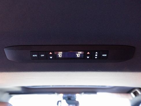 Used 2021 Toyota Sienna XSE image 18