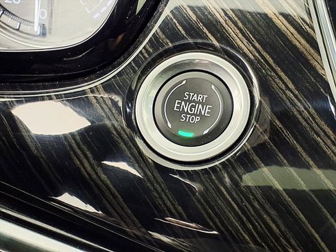 Certified 2023 Cadillac XT6 Premium Luxury w/ Technology Package image 27