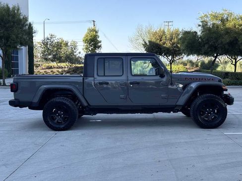 Used 2021 Jeep Gladiator Mojave AWD/4WD image 2