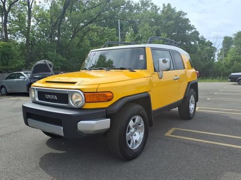 Used 2007 Toyota FJ Cruiser 4WD image 3