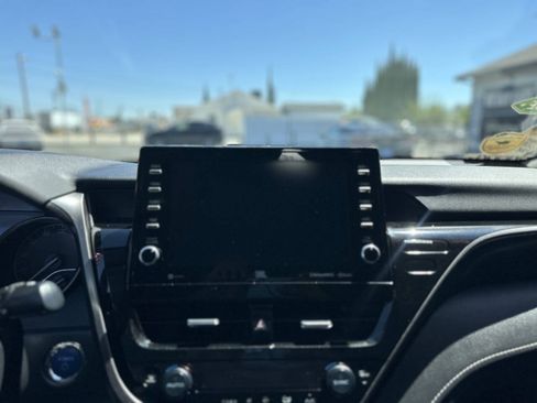Used 2021 Toyota Camry XSE w/ Navigation Upgrade Package FWD image 14