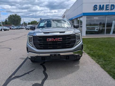 Used 2024 GMC Sierra 1500 Pro w/ Pro Value Package AWD/4WD image 17