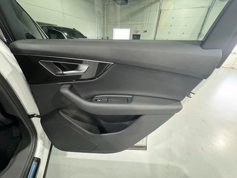 Used 2023 Audi Q7 2.0T Premium w/ Convenience Package image 46