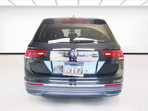 Used 2023 Volkswagen Tiguan SE FWD image 5