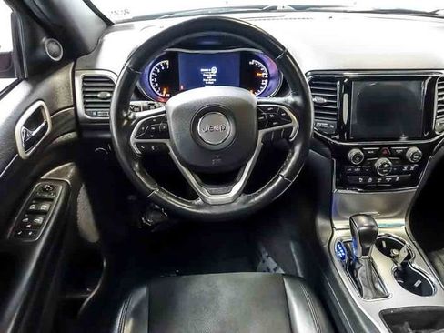 Used 2020 Jeep Grand Cherokee Altitude AWD/4WD image 17
