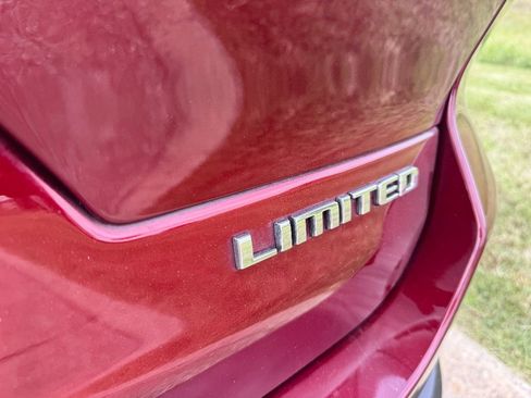 Used 2022 Jeep Grand Cherokee L Limited image 6