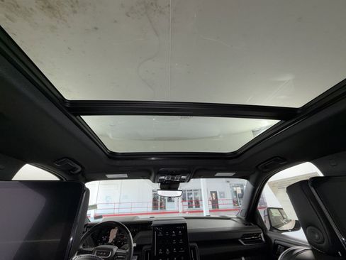 New 2026 GMC Yukon AT4 Ultimate AWD/4WD image 24