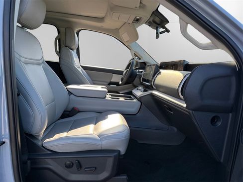 Certified 2025 Ford Expedition Max Active image 15