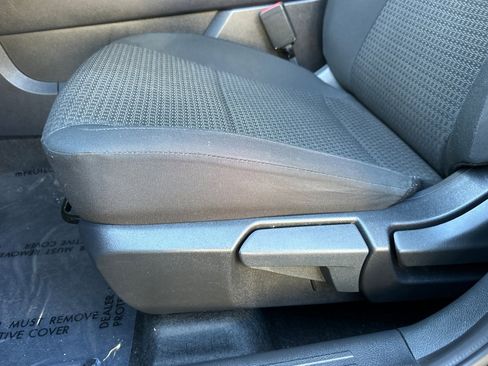 Used 2025 Nissan Kicks S image 13