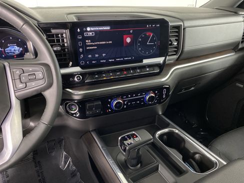 Used 2023 GMC Sierra 1500 SLT w/ SLT Premium Plus Package image 30