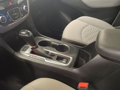 Used 2019 Chevrolet Equinox LS w/ LPO, Floor Liner Package AWD/4WD image 26